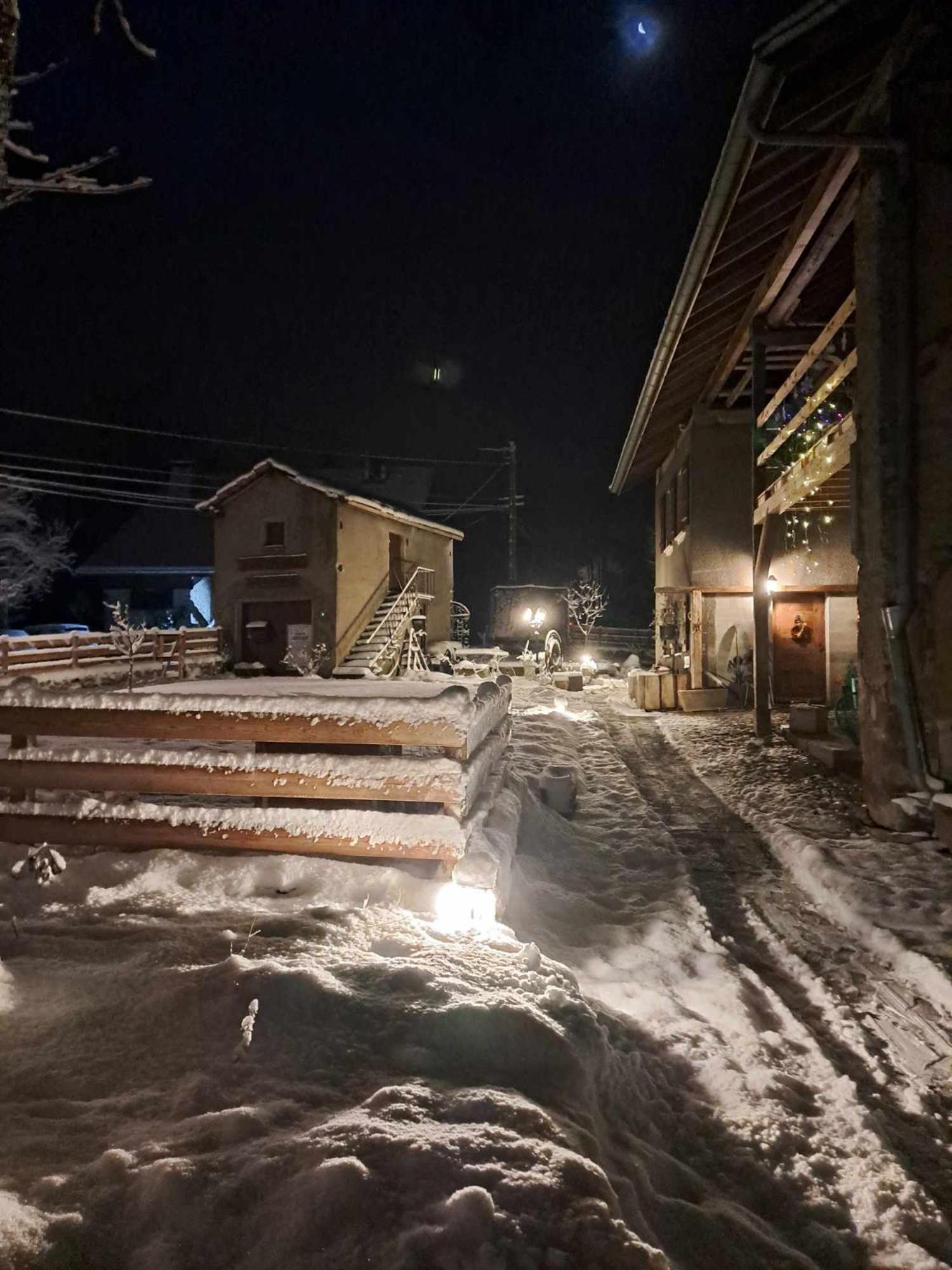 Maison D'Hotes Des Bassins D'Oche Saint-Paul-en-Chablais Eksteriør bilde